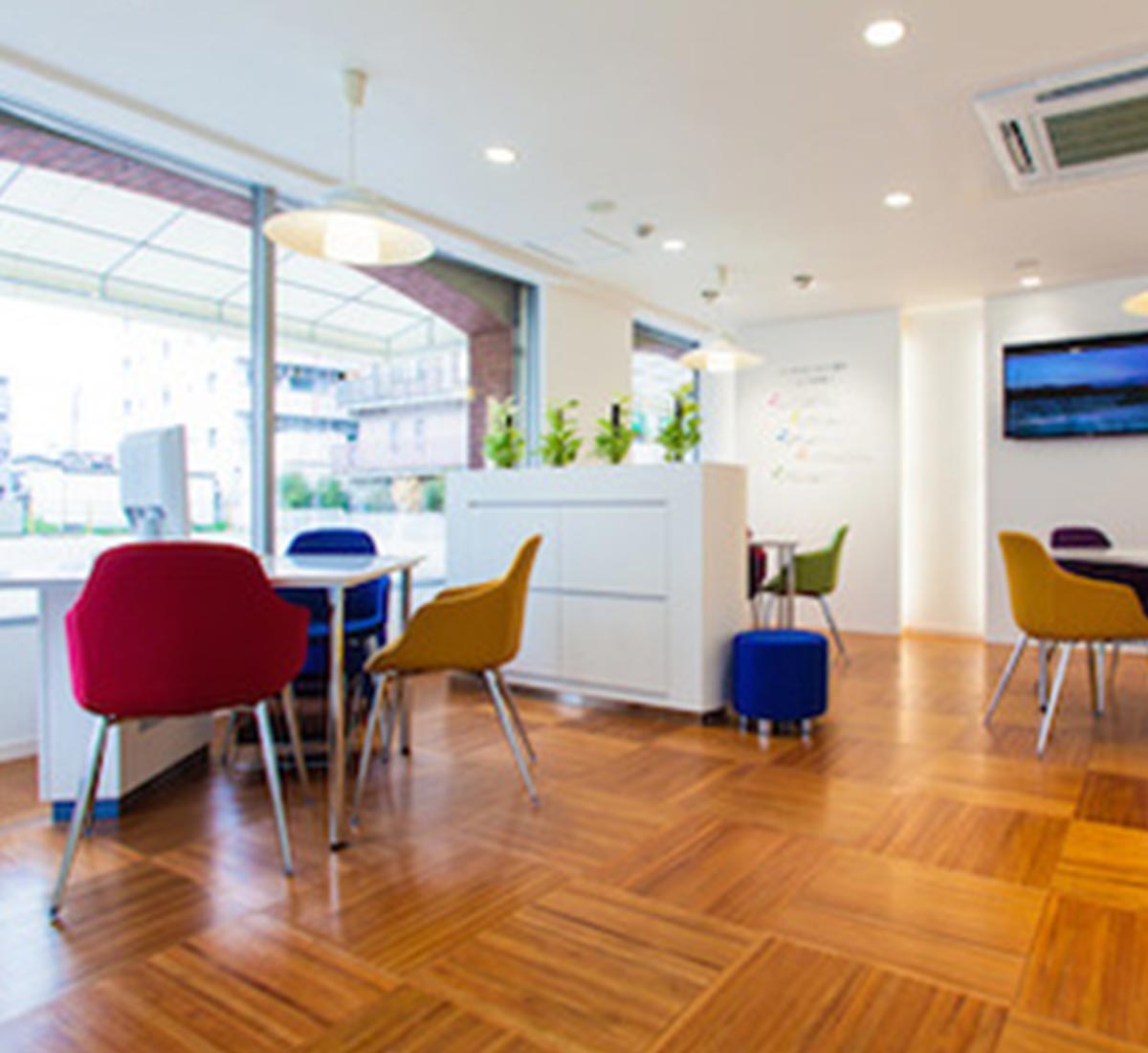 インキューブ＆リリーズHLDGS. 営業部 第1課 店舗写真2